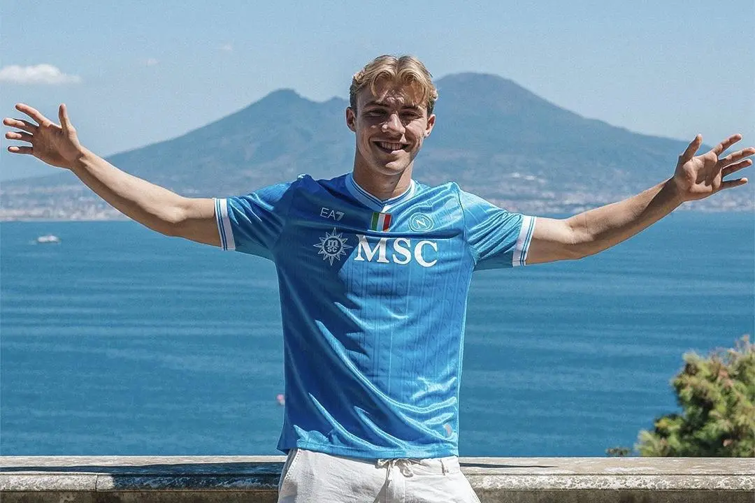 开云体育官网-霍伊伦：我在曼联取得进步，加盟那不勒斯准备好再证明自己