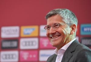 海纳：给赛季打2分因拿下最重要的联赛，杯赛虽出局但也踢得不错