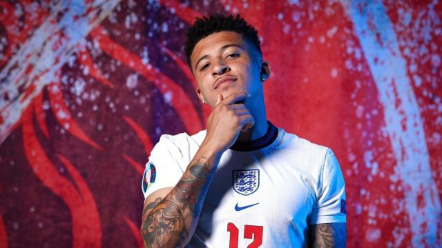 多特官宣桑乔转会曼联，红魔期盼的右边锋终到位！